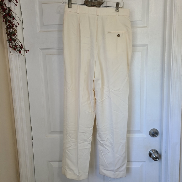 TEHAMA by Nancy Haley Woman's White Trousers, Size: 10 Color: White - Picture 11 of 13